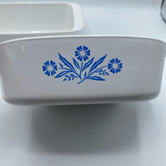 Vintage Corning Ware Blue Cornflower Bread Loaf Pan 9x5x3 P-315-B / A2-B 2 Qt - Picture 2 of 8